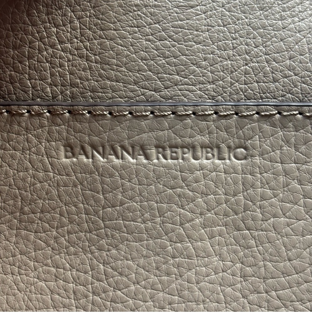 Banana Republic Leather Crossbody Hobo Bag in Taupe - Picture 8 of 13